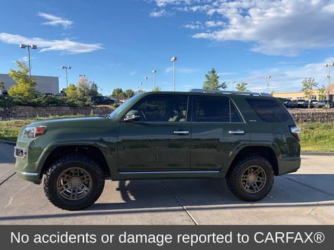 Used 2022 Toyota 4Runner Limited AWD/4WD image 2