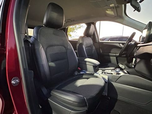 New 2026 Ford Escape SE image 55