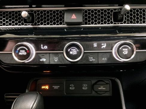 Used 2025 Honda Civic Sport image 32