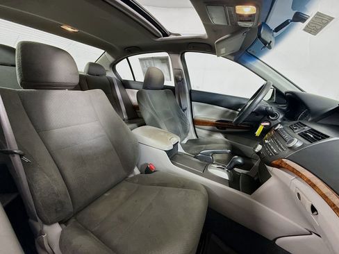 Used 2011 Honda Accord EX image 26