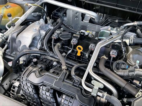 Used 2022 Mitsubishi Outlander SE image 30