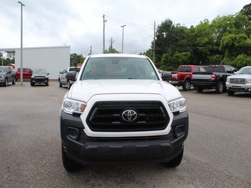 Used 2021 Toyota Tacoma SR RWD image 4