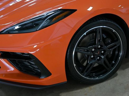 Used 2021 Chevrolet Corvette Stingray Preferred Conv w/ Z51 Performance Package RWD image 2