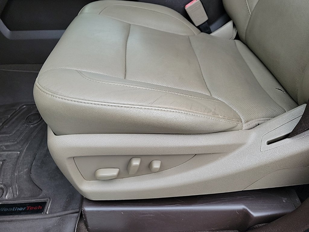 Used 2019 Chevrolet Silverado 2500 LTZ w/ Duramax Plus Package AWD/4WD image 11