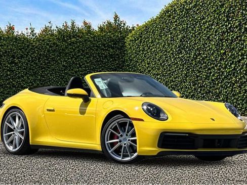 Used 2023 Porsche 911 Carrera 4S AWD/4WD image 2
