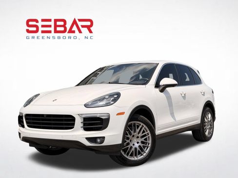 Used 2016 Porsche Cayenne S AWD/4WD image 1