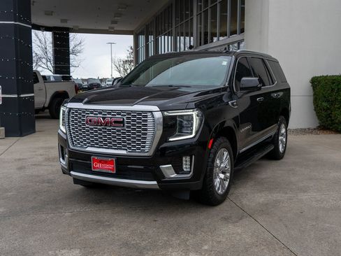 Used 2021 GMC Yukon Denali image 3