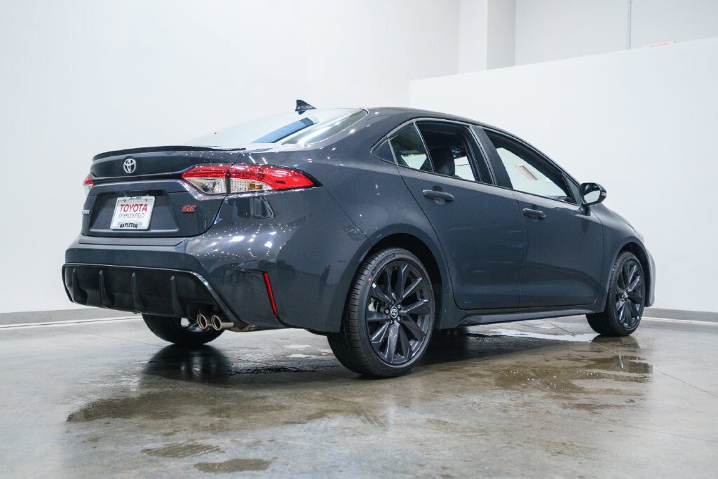 Certified 2026 Toyota Corolla SE FWD image 9