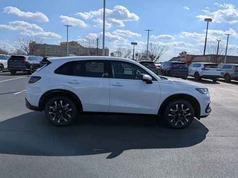 New 2026 Honda HR-V EX-L image 2