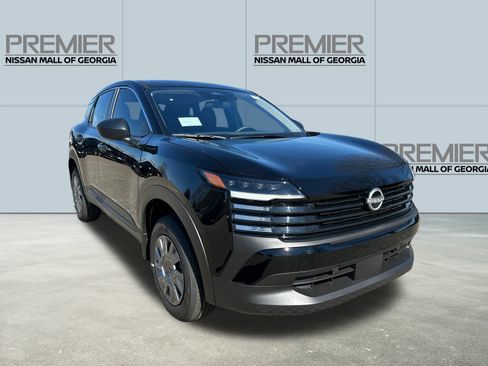 New 2026 Nissan Kicks S image 3