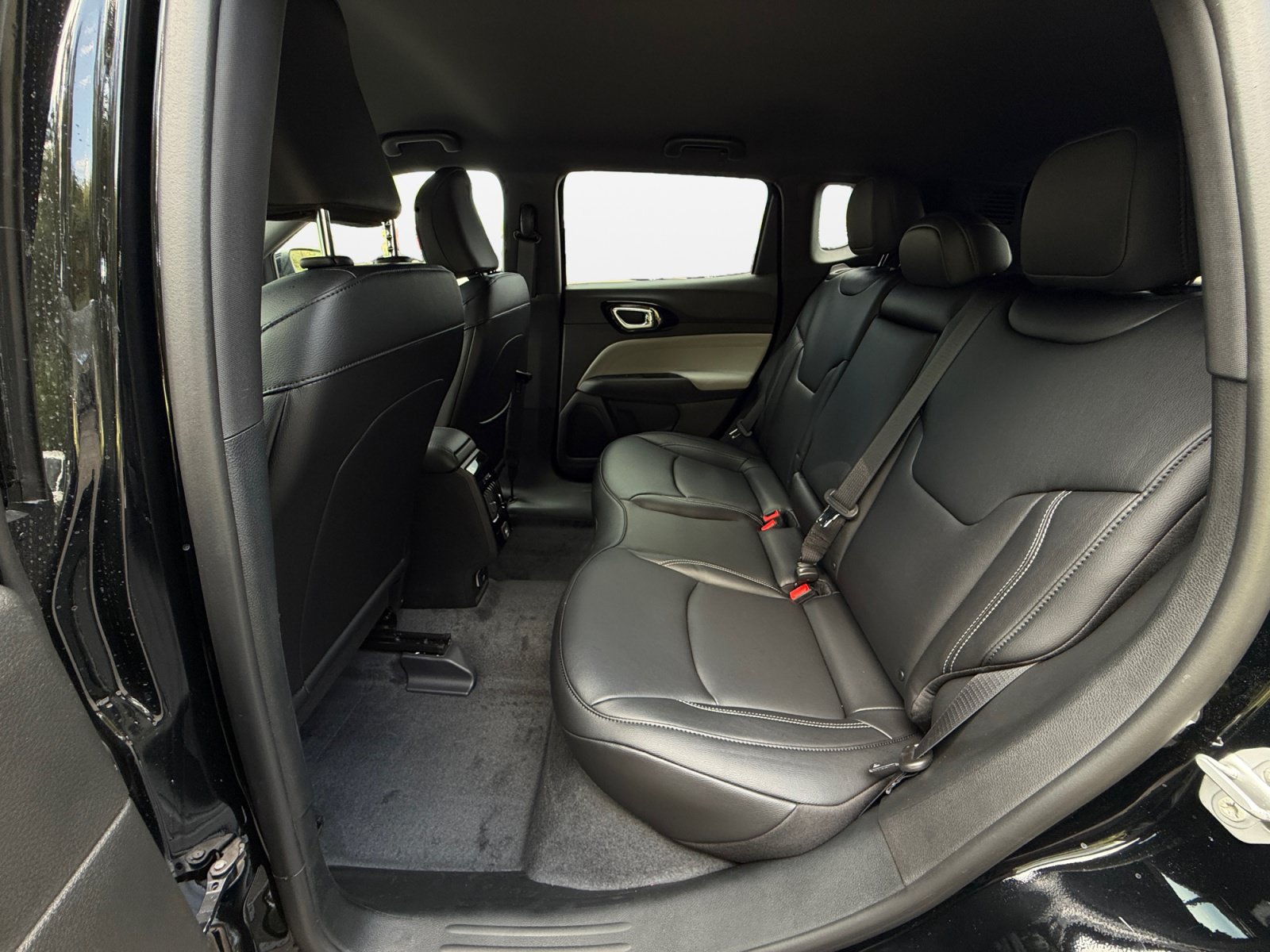 New 2026 Jeep Compass Limited AWD/4WD image 15
