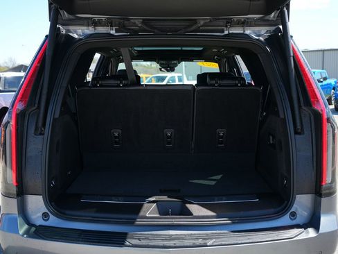 Used 2021 Cadillac Escalade Sport w/ Driver Assist Tech Package image 32