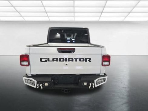 Used 2020 Jeep Gladiator Overland w/ Popular Equipment Package image 6