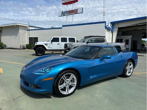 Used 2008 Chevrolet Corvette Coupe w/ Preferred Equipment Group RWD image 11