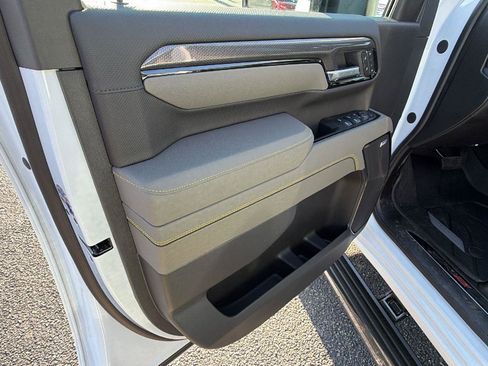 New 2026 Chevrolet Silverado 2500 ZR2 AWD/4WD image 11