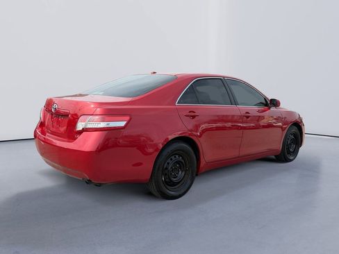 Used 2010 Toyota Camry FWD image 4