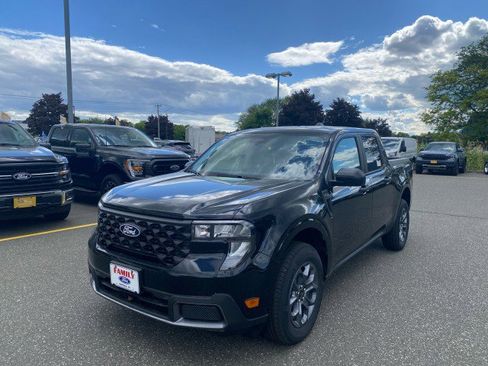 New 2025 Ford Maverick XLT FWD image 3