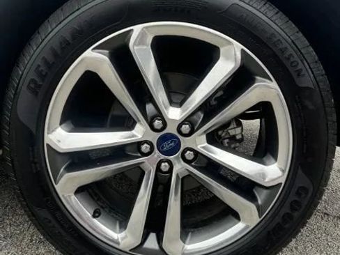 Used 2017 Ford Edge Sport w/ Technology Package image 15