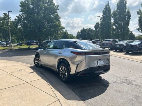 Used 2023 Lexus RZ 450e Premium w/ Technology Package AWD/4WD image 5