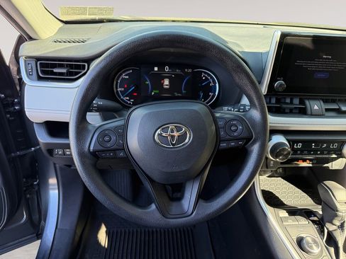 Used 2023 Toyota RAV4 XLE w/ Convenience Package AWD/4WD image 12