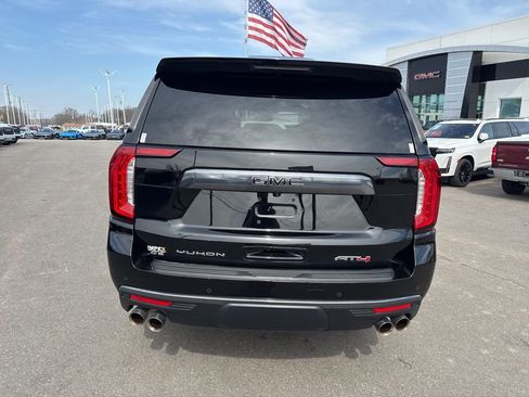 Used 2023 GMC Yukon AT4 w/ AT4 Premium Plus Package image 4