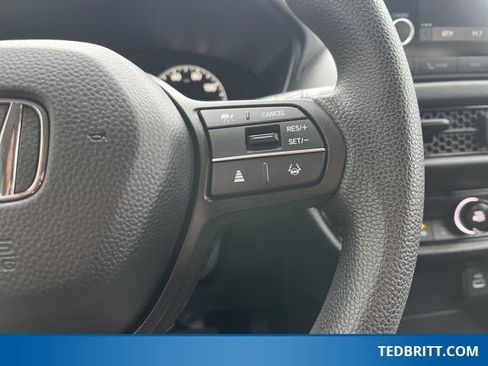 Used 2023 Honda HR-V LX image 28