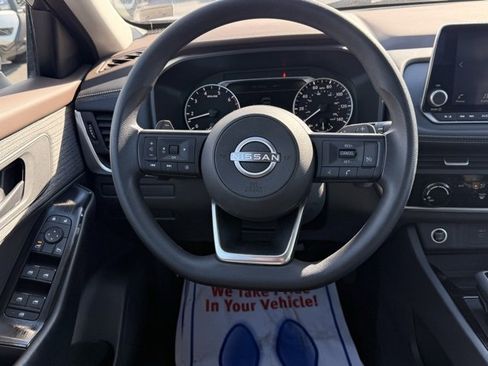 Certified 2023 Nissan Rogue S image 22