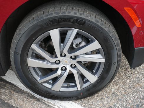 Used 2023 Chevrolet Equinox Premier AWD/4WD image 15