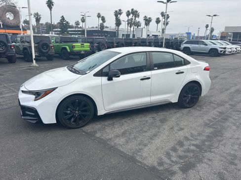 Used 2020 Toyota Corolla SE image 4