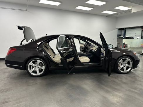 Used 2015 Mercedes-Benz S 550 4MATIC Sedan image 25