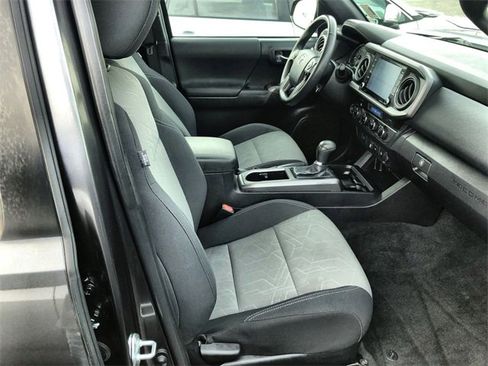 Used 2023 Toyota Tacoma TRD Sport image 24