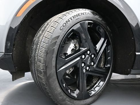 Used 2025 Chevrolet Equinox EV RS AWD/4WD image 16