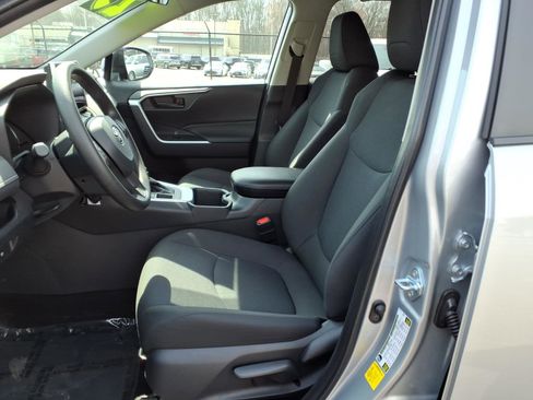 Certified 2025 Toyota RAV4 LE image 13