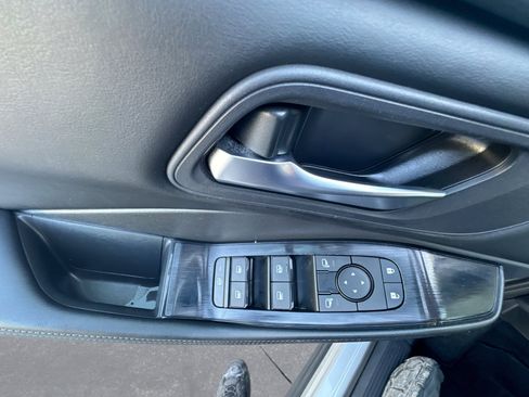 Used 2024 Nissan Rogue SV FWD image 22