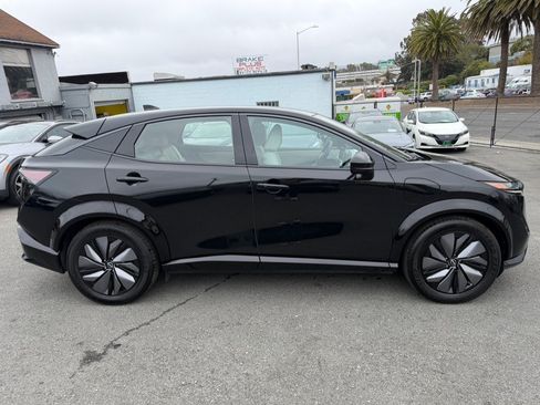 Used 2024 Nissan Ariya AWD image 4