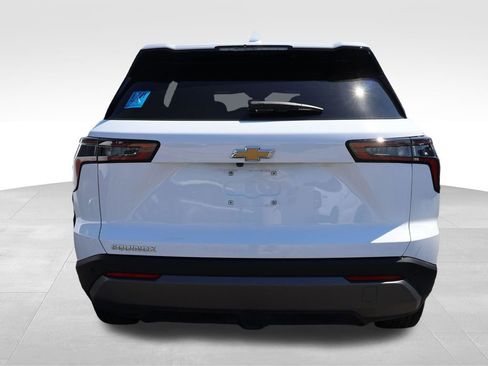 Used 2025 Chevrolet Equinox LT image 13