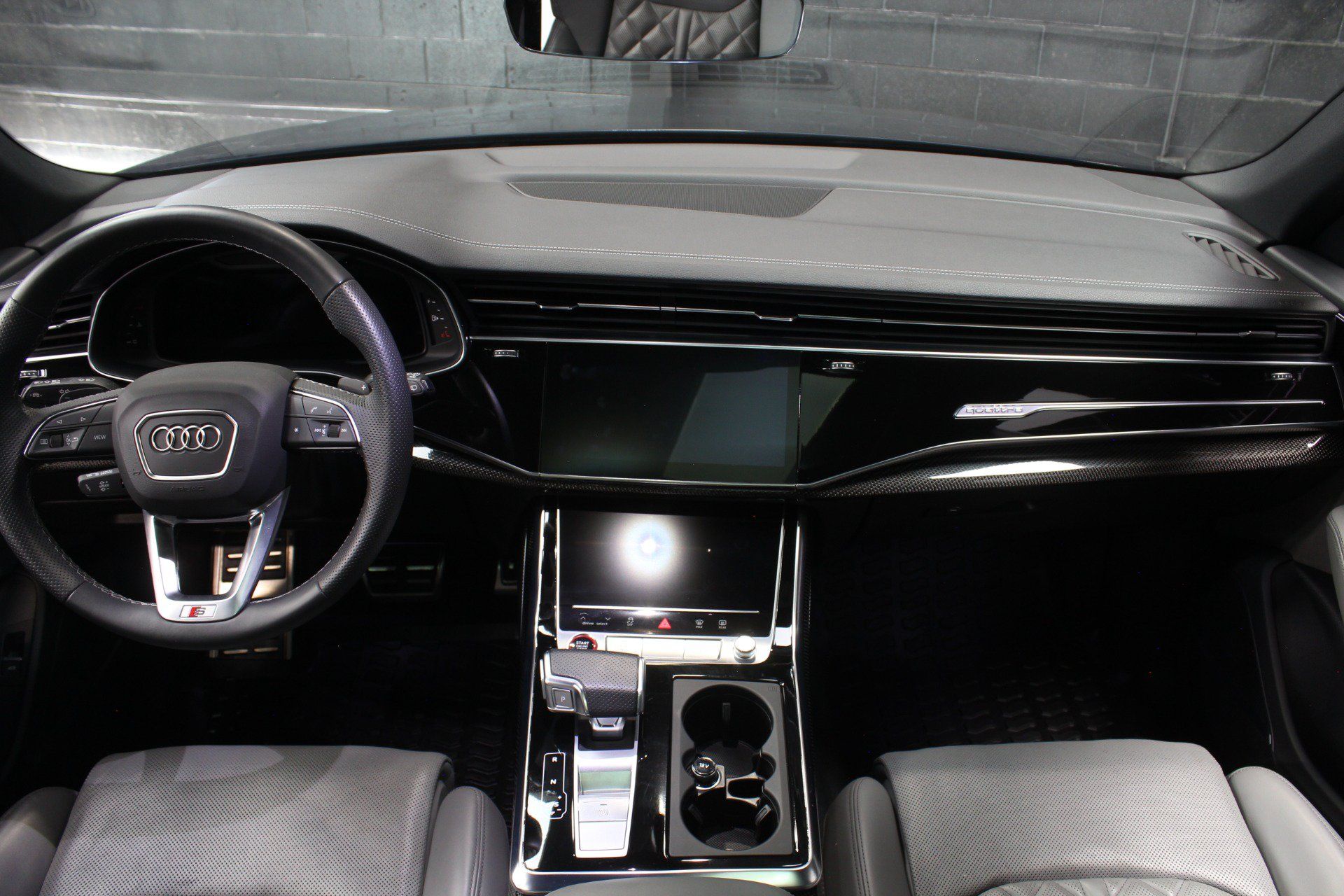 Used 2023 Audi SQ8 Premium Plus AWD/4WD image 25