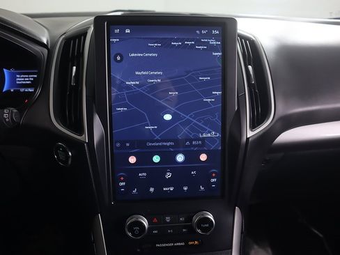 Used 2024 Ford Edge SEL image 45