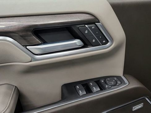 Used 2022 Chevrolet Silverado 1500 LTZ w/ LTZ Convenience Package II image 25