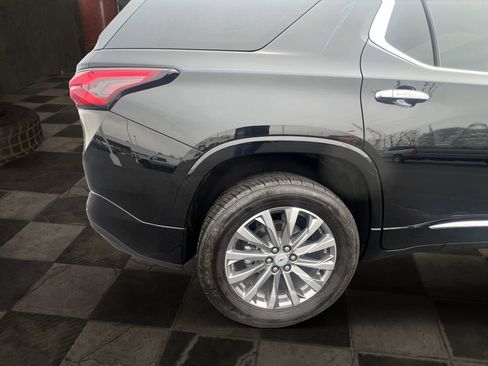 Certified 2023 Chevrolet Traverse Premier image 12