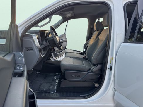 Used 2024 Ford F350 XLT image 29
