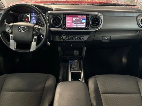 Certified 2020 Toyota Tacoma SR5 w/ Technology Package image 15