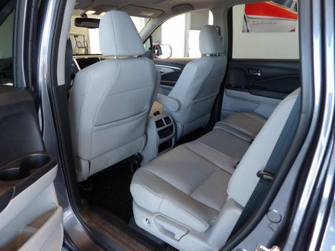 Used 2017 Honda Pilot EX-L image 16