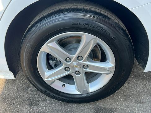 Used 2023 Chevrolet Malibu LT FWD image 10