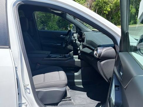 Used 2026 Chevrolet Equinox LT AWD/4WD image 28
