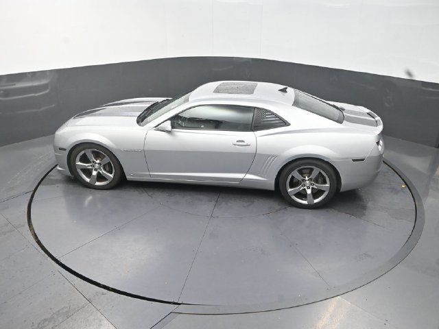 Used 2010 Chevrolet Camaro SS w/ RS Package RWD image 23