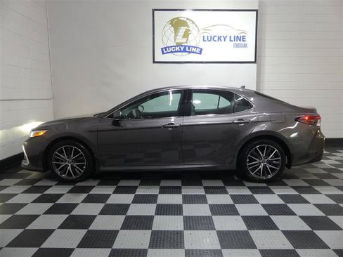 Used 2023 Toyota Camry XLE w/ Cold Weather Package AWD/4WD image 7