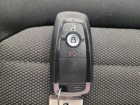 Used 2022 Ford Edge SE AWD/4WD image 32