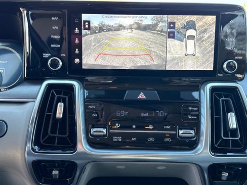 Used 2022 Kia Sorento SX Prestige image 23