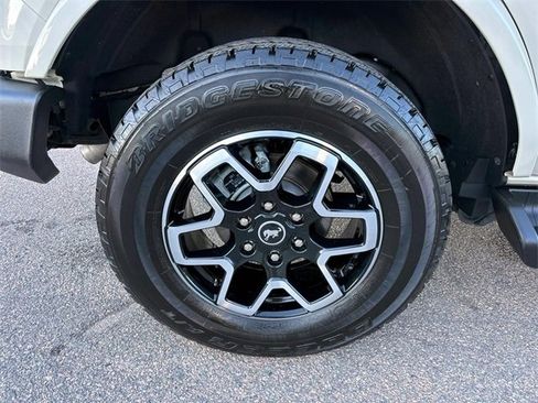 Used 2025 Ford Bronco Outer Banks image 31